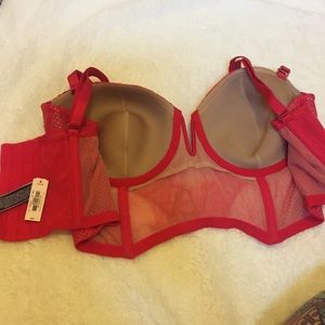 Victoria’s Secret 36dd bra/lingerie bra top.